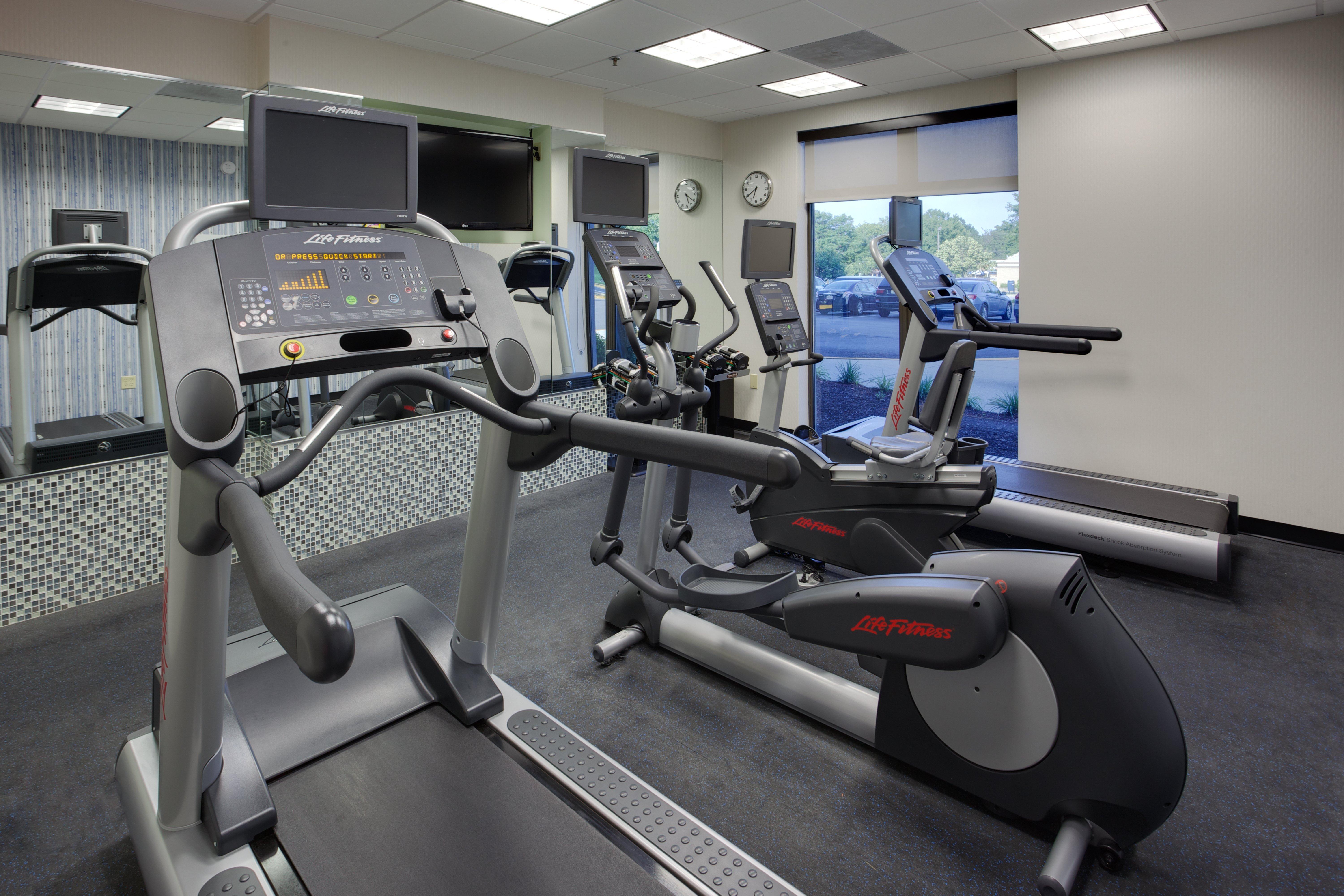 Holiday Inn Express & Suites Laurel Lakes By Ihg Ngoại thất bức ảnh