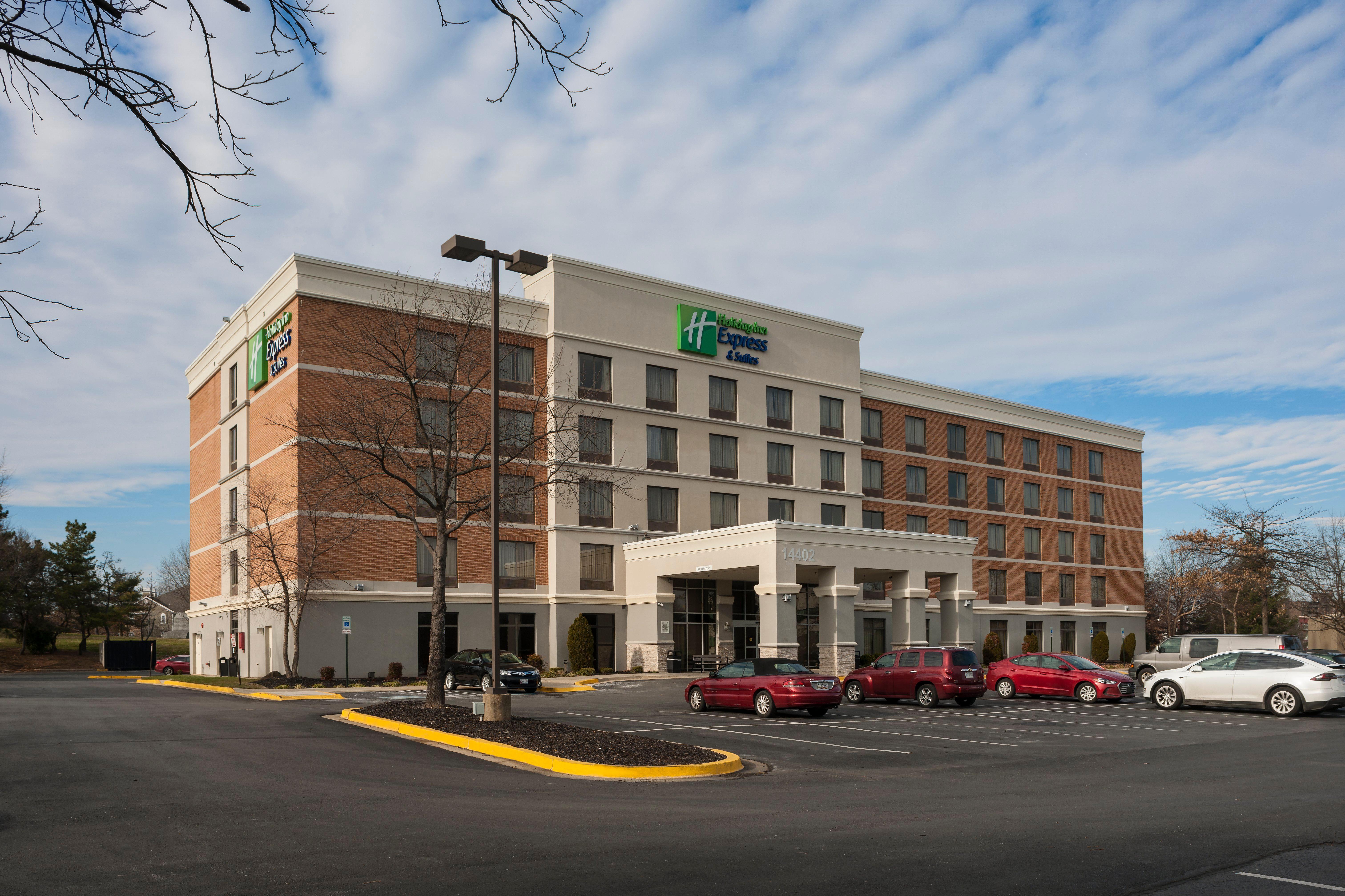 Holiday Inn Express & Suites Laurel Lakes By Ihg Ngoại thất bức ảnh