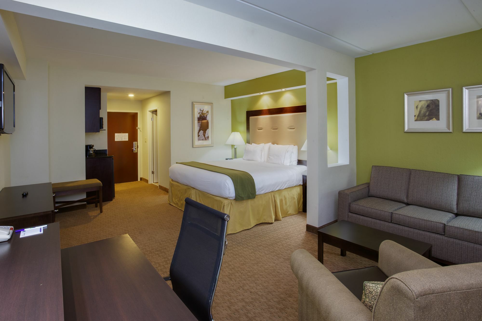 Holiday Inn Express & Suites Laurel Lakes, An Ihg Hotel Ngoại thất bức ảnh